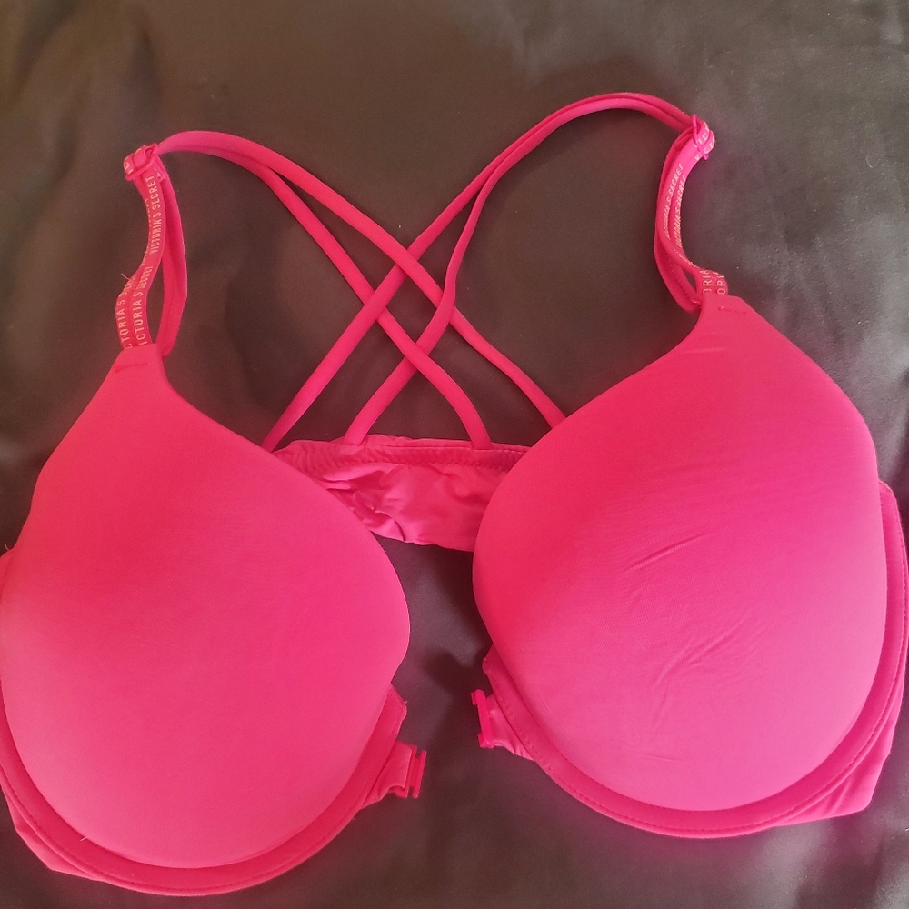 Victoria Secret t shirt push up